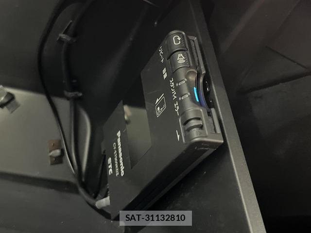 Honda VEZEL 2015-01 8856596-6