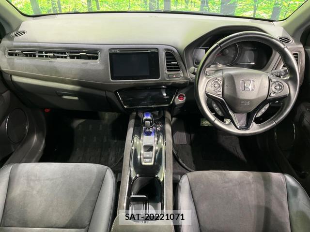 Honda VEZEL 2017-06 8856597-1
