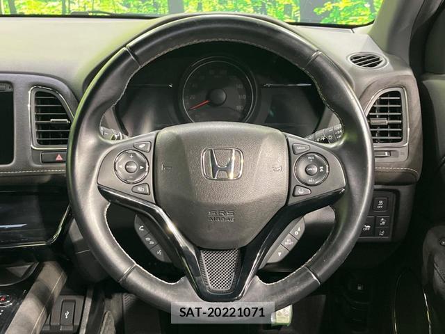 Honda VEZEL 2017-06 8856597-10