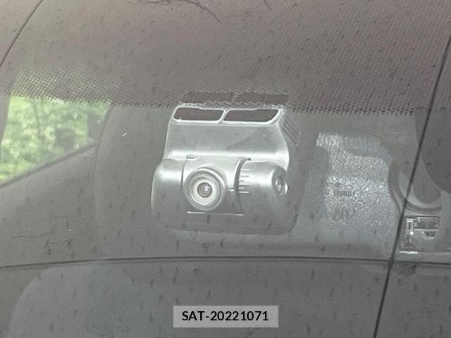 Honda VEZEL 2017-06 8856597-5