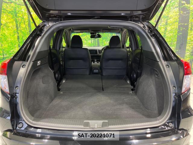 Honda VEZEL 2017-06 8856597-9
