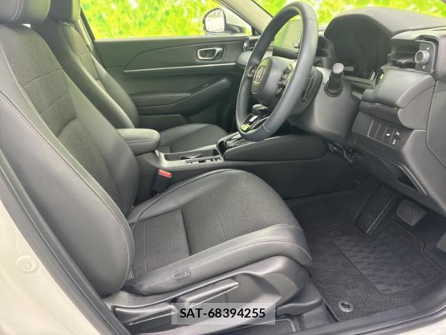 Honda VEZEL 2025-07 8856906-3