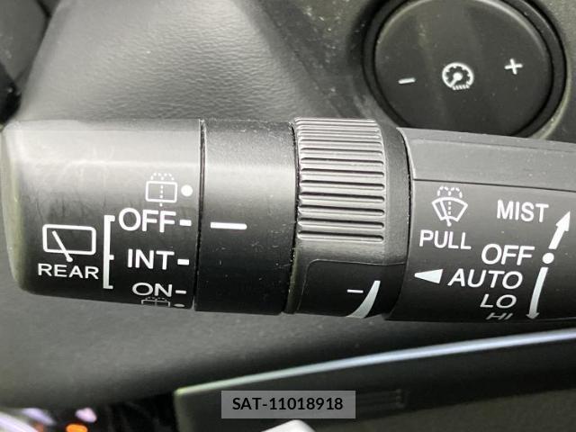 Honda VEZEL 2024-04 8856995-16