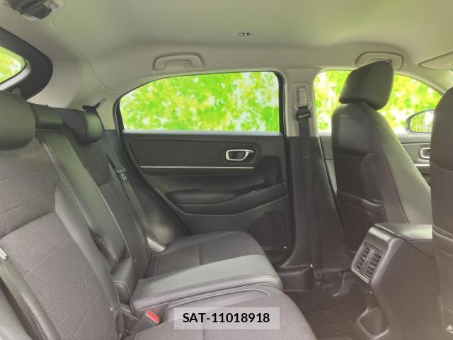 Honda VEZEL 2024-04 8856995-4