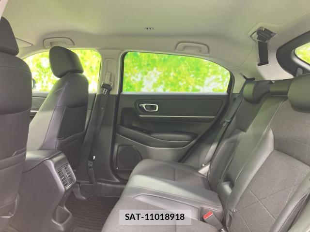 Honda VEZEL 2024-04 8856995-6