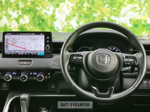 Honda VEZEL 2024-04 8856995-8