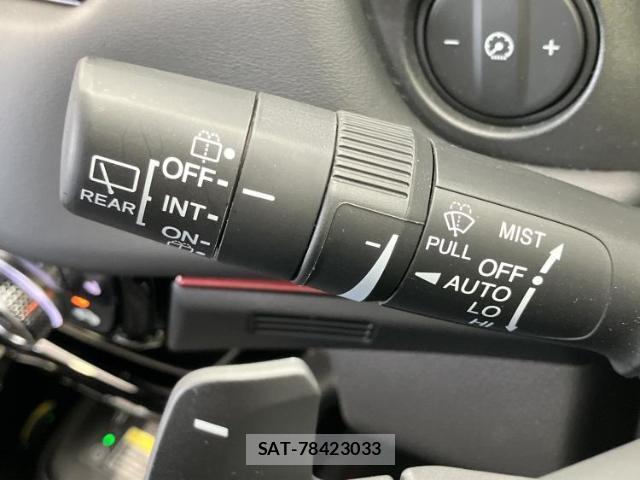Honda VEZEL 2026-02 8857062-15