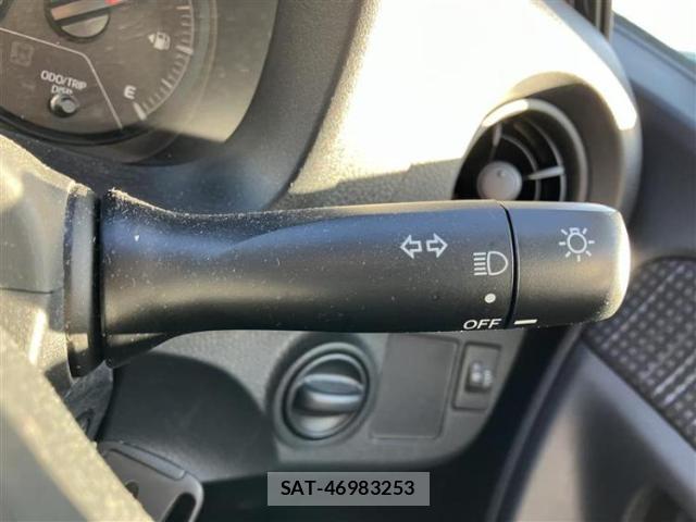 Toyota VITZ 2019-03 8854290-10
