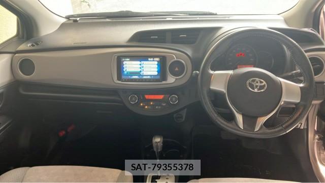 Toyota VITZ 2012-06 8855297-2