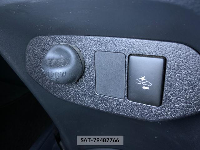 Toyota VITZ 2019-11 8855538-17