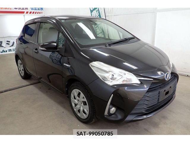Toyota VITZ 2017-03 8855722-0