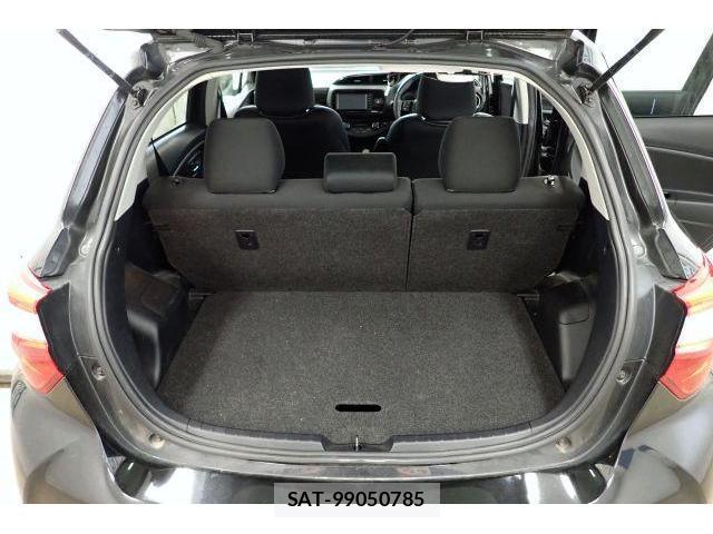 Toyota VITZ 2017-03 8855722-14