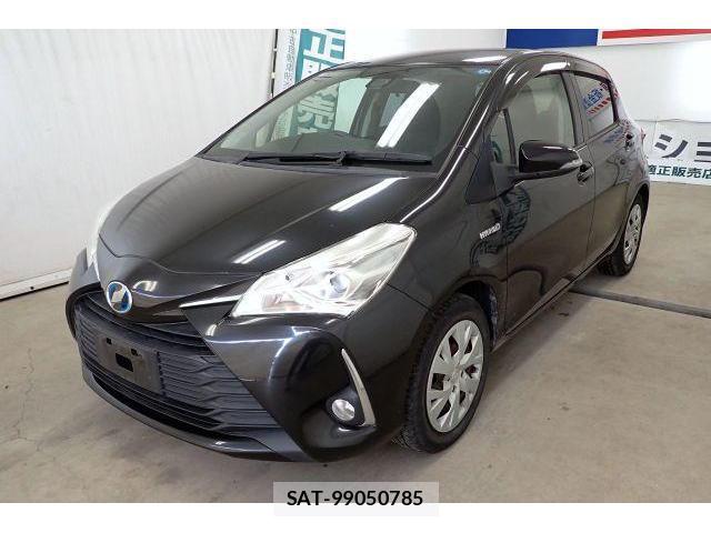 Toyota VITZ 2017-03 8855722-3