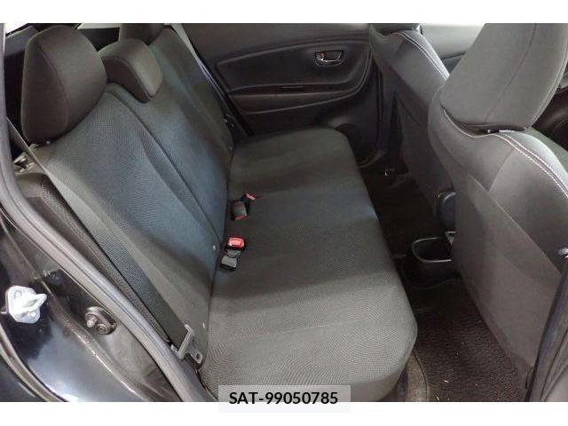 Toyota VITZ 2017-03 8855722-6