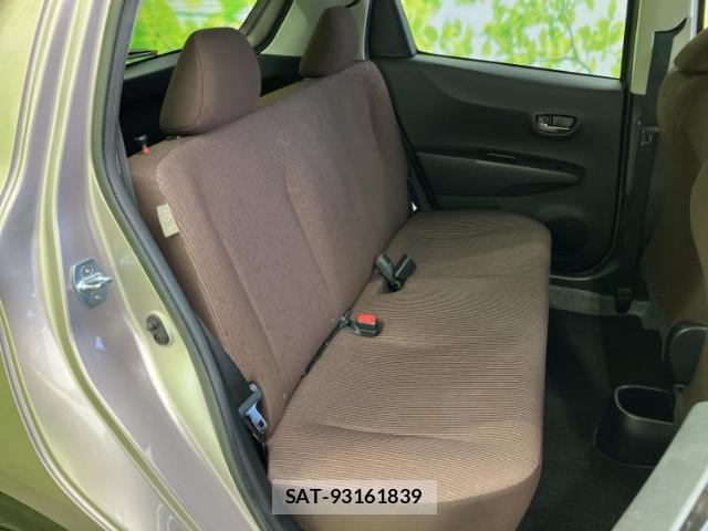 Toyota VITZ 2011-05 8856007-4