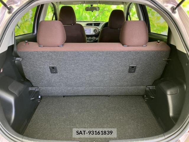 Toyota VITZ 2011-05 8856007-7