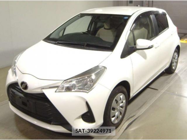 Toyota VITZ 2017-03 8856358-2