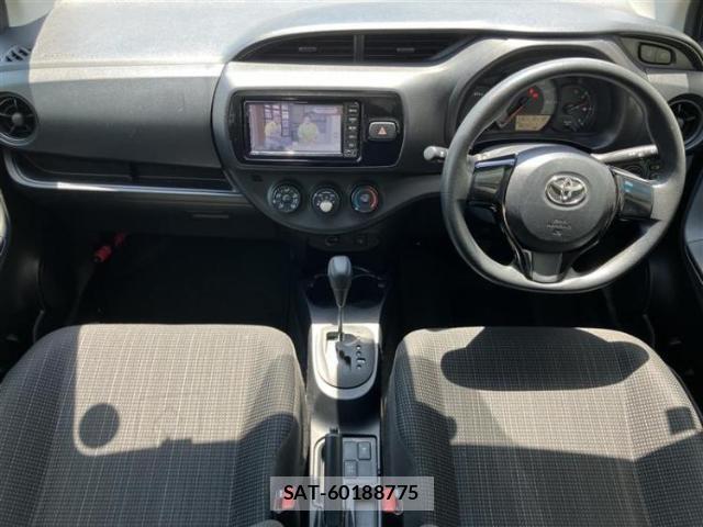 Toyota VITZ 2017-07 8856941-3