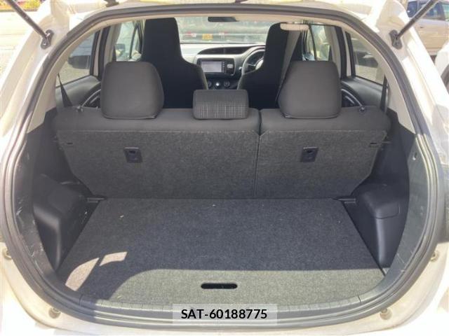Toyota VITZ 2017-07 8856941-7