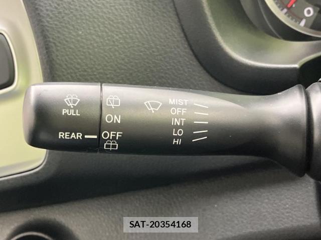 Toyota VITZ 2017-01 8857038-15