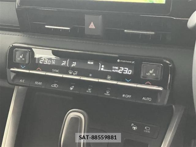 Toyota VOXY 2026-05 8853892-14