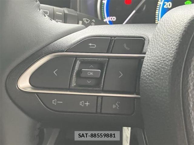 Toyota VOXY 2026-05 8853892-17