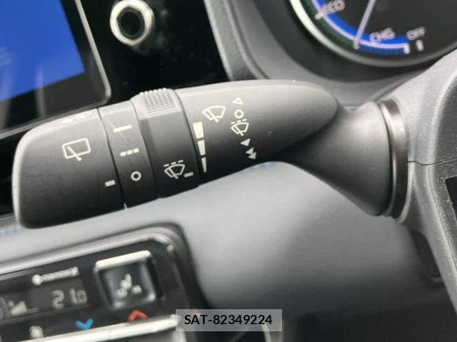 Toyota VOXY 2024-01 8853967-15