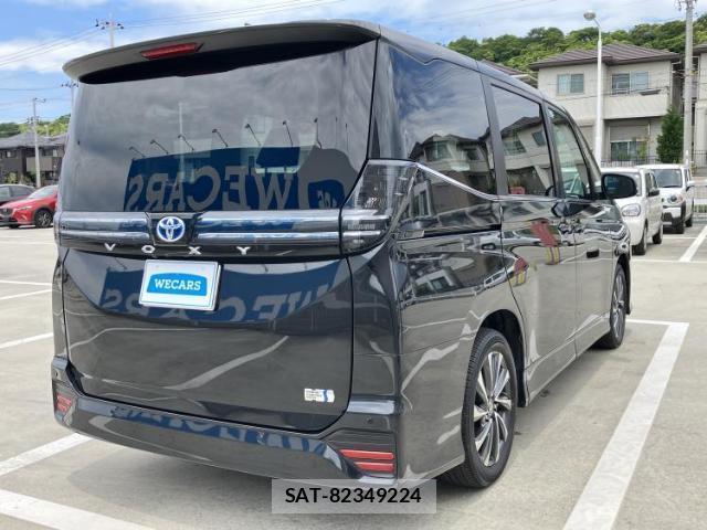 Toyota VOXY 2024-01 8853967-2