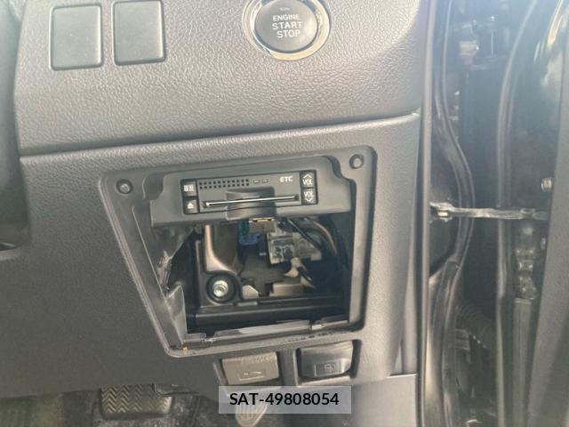 Toyota VOXY 2012-10 8854009-18