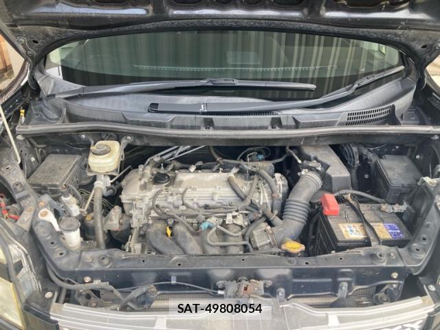 Toyota VOXY 2012-10 8854009-5