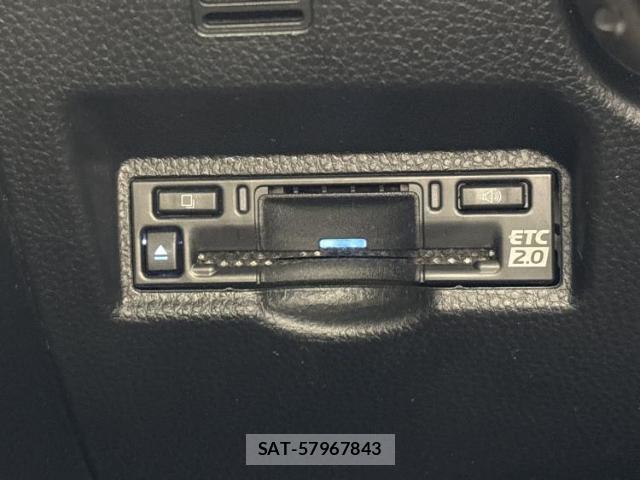 Toyota VOXY 2025-01 8854269-14