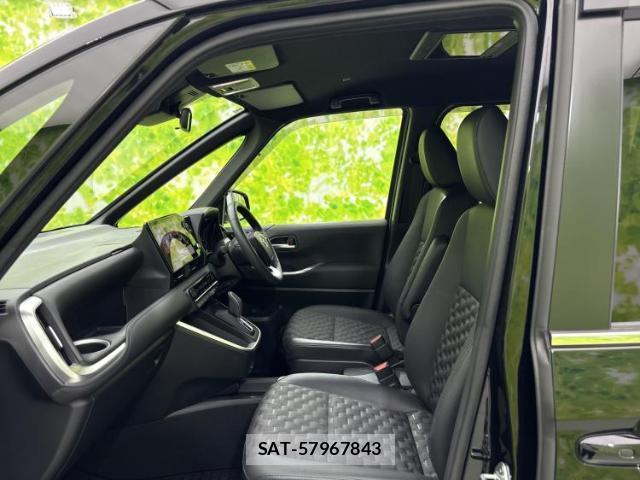 Toyota VOXY 2025-01 8854269-6