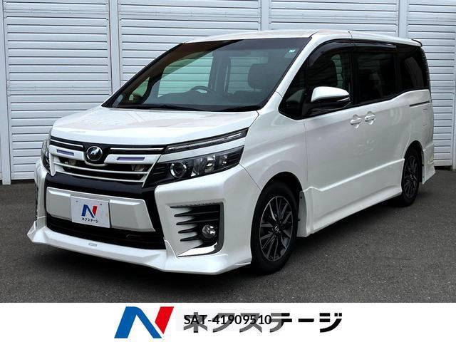 Toyota VOXY 2015-04 8854435-0