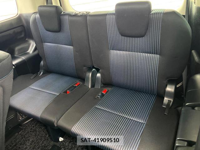 Toyota VOXY 2015-04 8854435-11