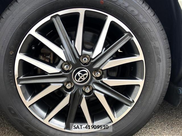 Toyota VOXY 2015-04 8854435-13