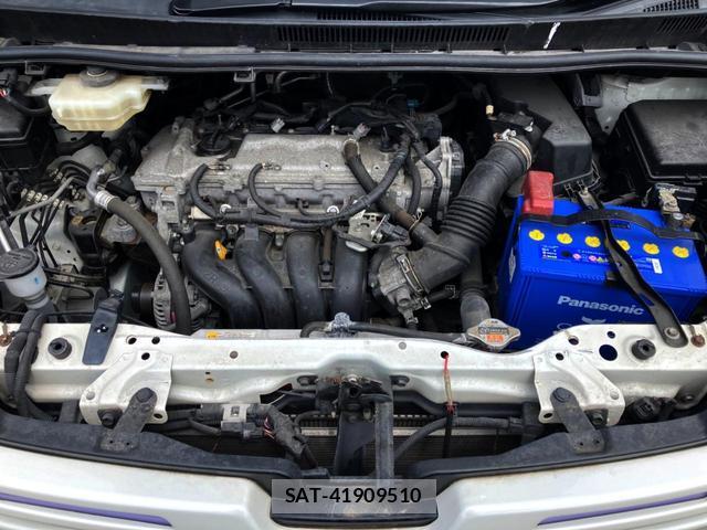 Toyota VOXY 2015-04 8854435-17