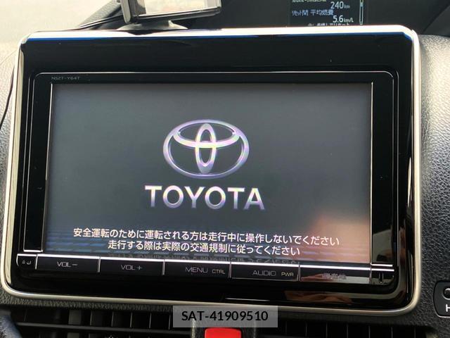 Toyota VOXY 2015-04 8854435-2