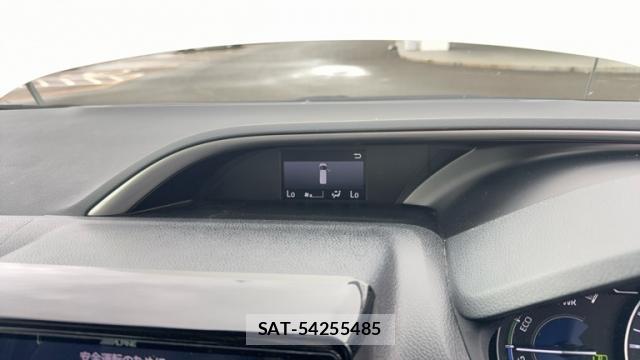 Toyota VOXY 2018-07 8854585-11