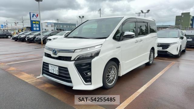 Toyota VOXY 2018-07 8854585-13
