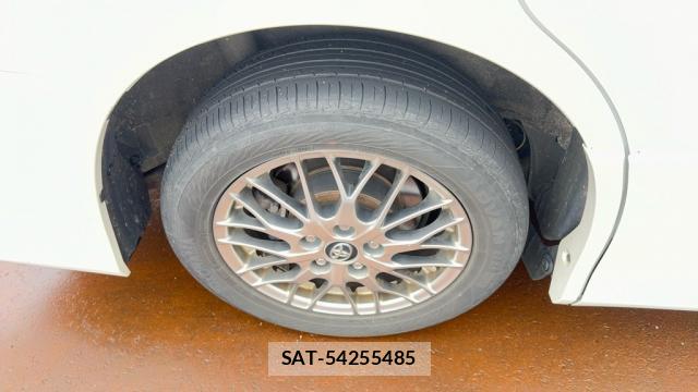 Toyota VOXY 2018-07 8854585-4