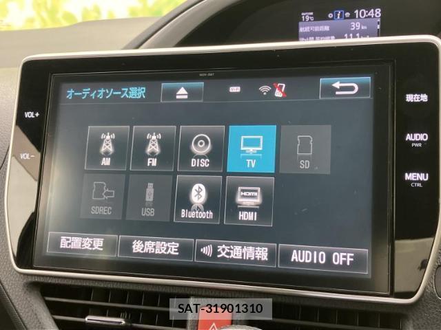 Toyota VOXY 2018-02 8854595-10