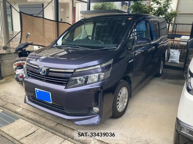 Toyota VOXY 2014-06 8854612-1
