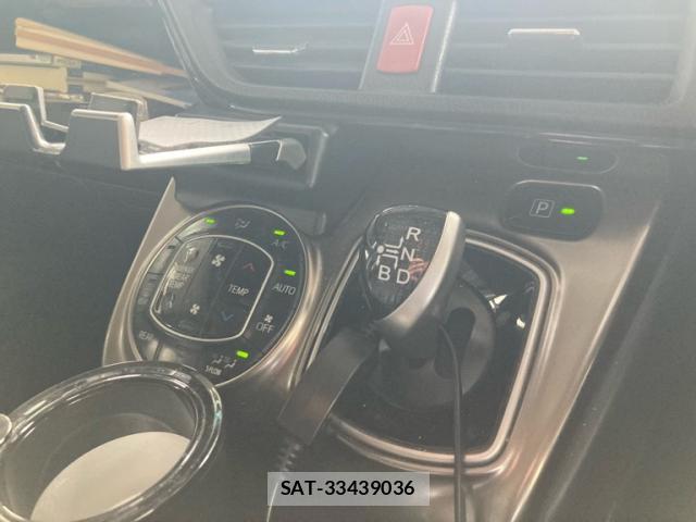 Toyota VOXY 2014-06 8854612-11