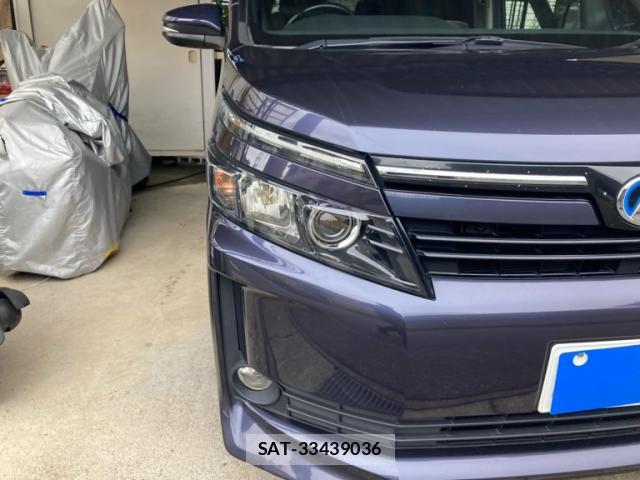 Toyota VOXY 2014-06 8854612-12