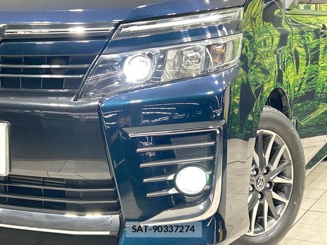Toyota VOXY 2014-06 8854717-12