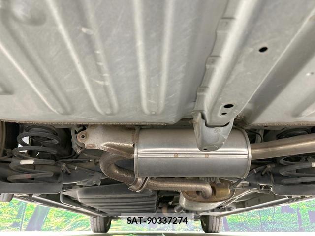 Toyota VOXY 2014-06 8854717-18