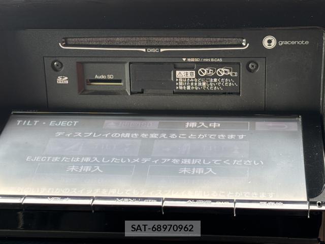 Toyota VOXY 2016-09 8854777-12