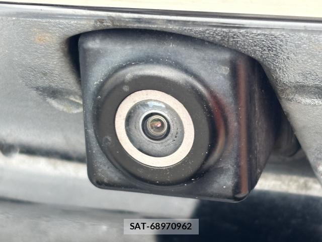 Toyota VOXY 2016-09 8854777-18