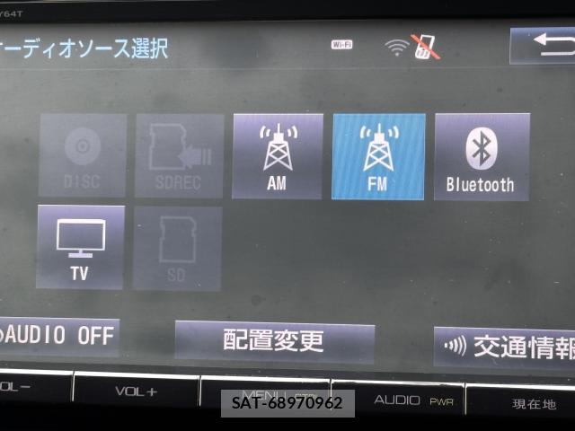 Toyota VOXY 2016-09 8854777-9