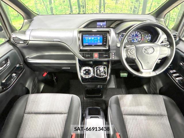 Toyota VOXY 2018-01 8854824-6